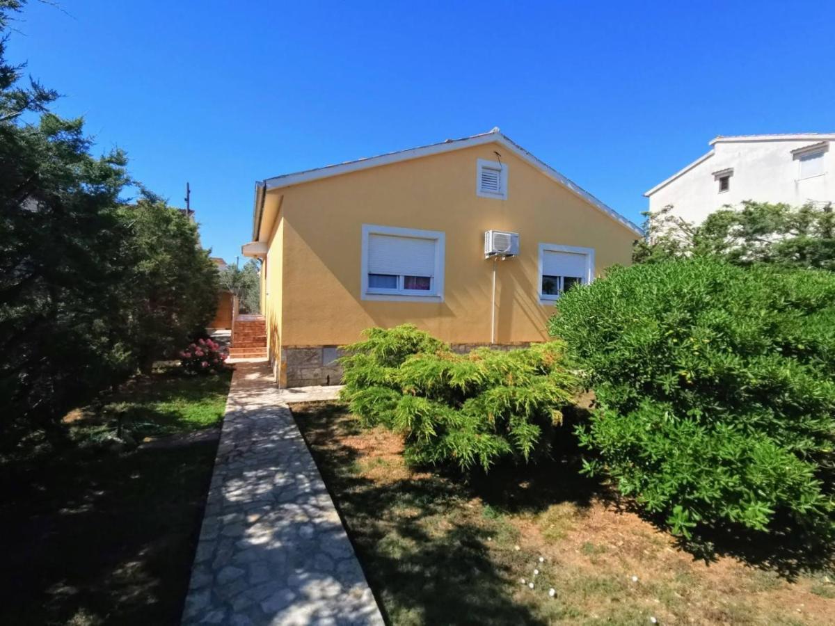 Holiday Home Istra With Jacuzzi Medulin Exterior foto