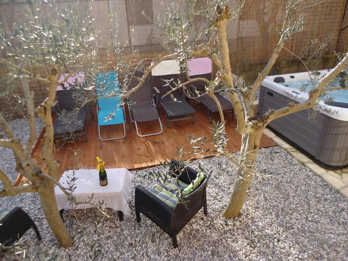 Holiday Home Istra With Jacuzzi Medulin Exterior foto