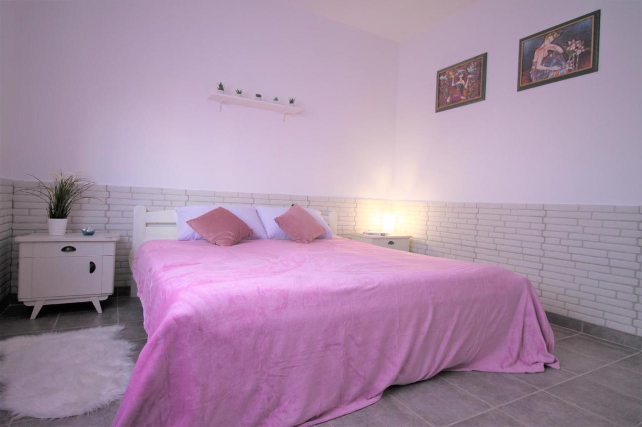 Holiday Home Istra With Jacuzzi Medulin Exterior foto